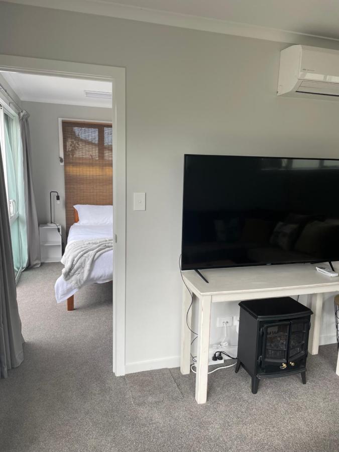 Modern Studio Apartment Motueka Extérieur photo